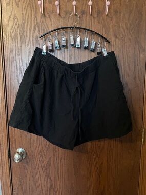 SHEIN Black Elastic Drawstring Athletic Shorts
